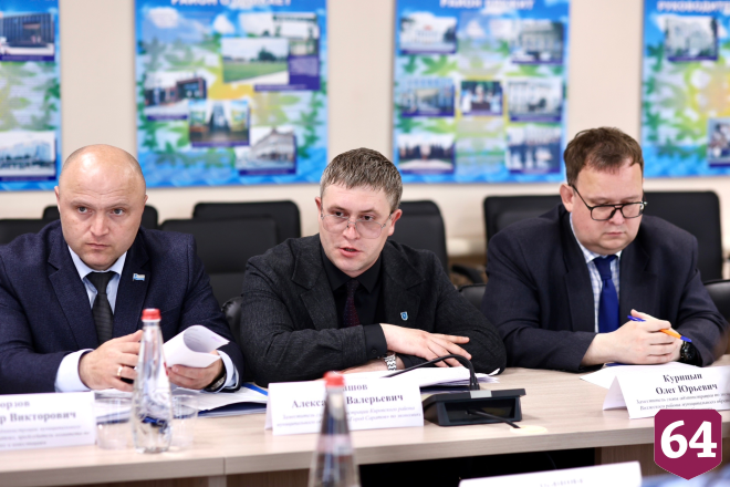 Саратовским работодателям поставили сроки повышения зарплат